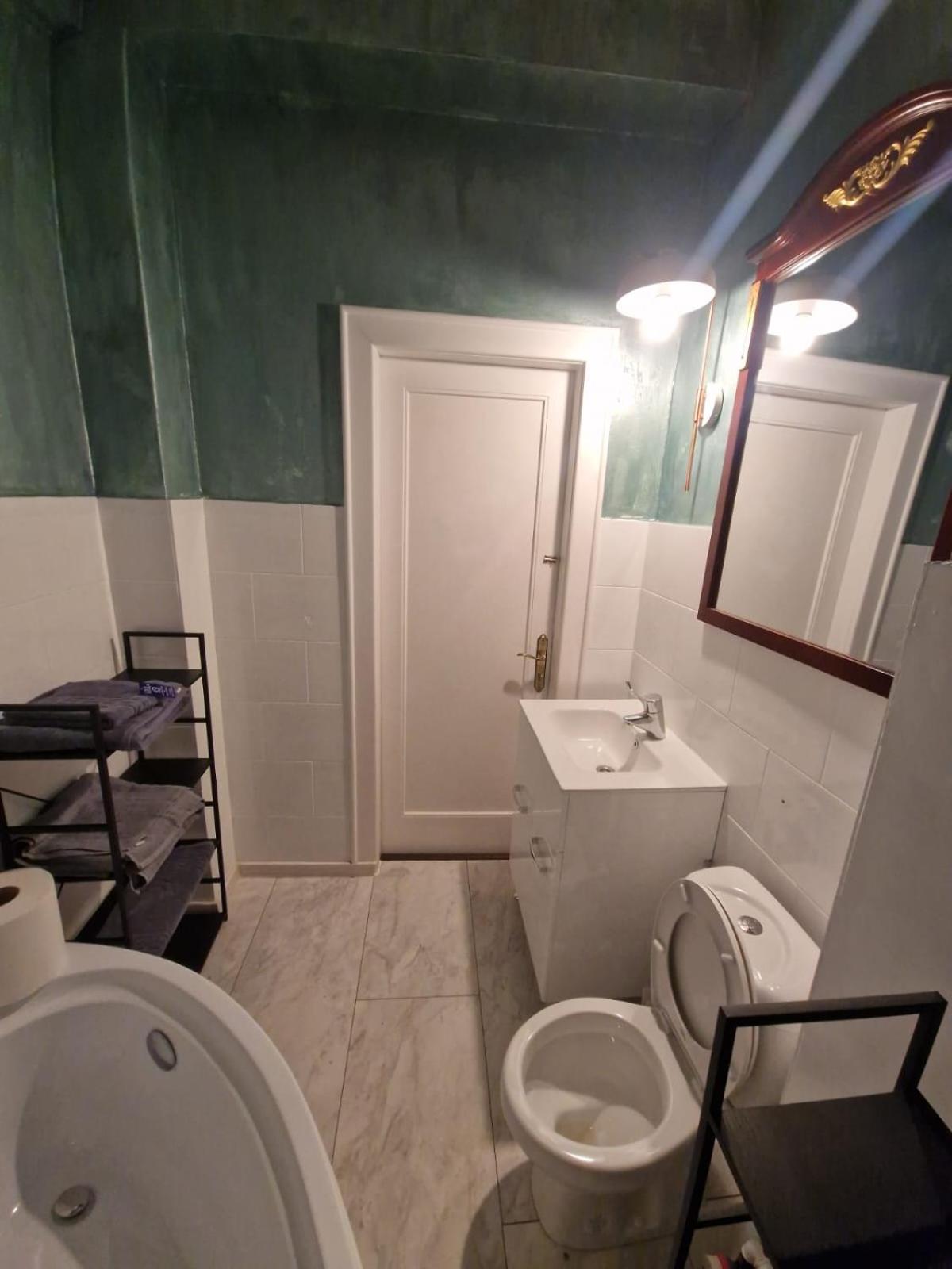 Nyko's Apartment *